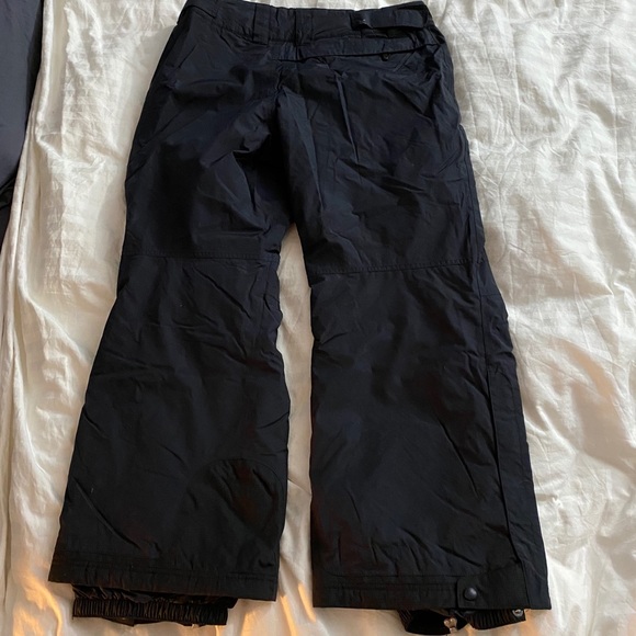 LL.Bean snow pants w/ adjustable waist & wide legs - Picture 8 of 8
